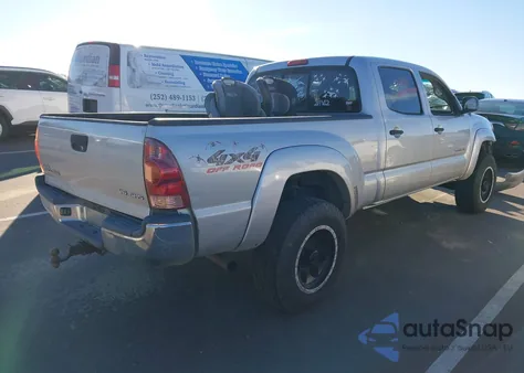 2005 Toyota Tacoma Base V6 z USA, uszkodzony, nr VIN 5TEMU52N55Z124171